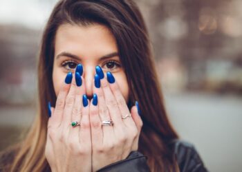 Coffin Royal Blue Nails