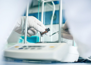 Precision lab balances