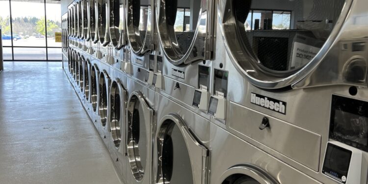 Luxe Laundromat