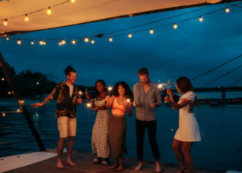 Beach Party Boat